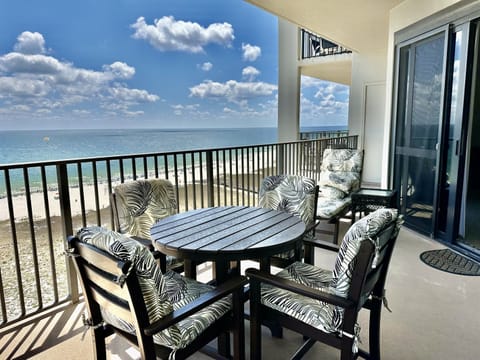 Beautiful polywood furniture on our balcony!
