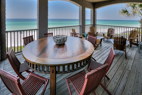 The best spot in the house! Breakfast, Lunch, Dinner and Happy Hour!