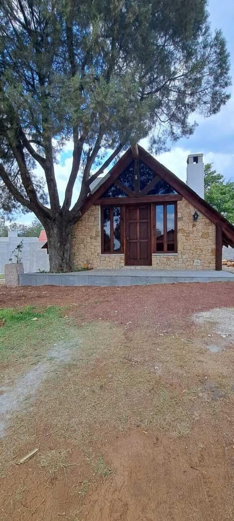 Traditional Cabin | Front of property
