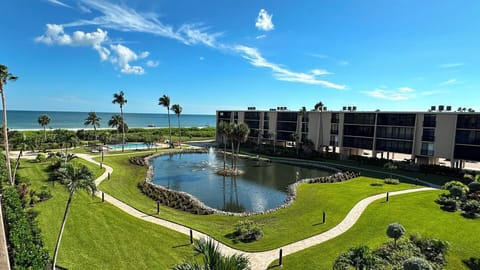 Ready to get away at Sundial Q401?