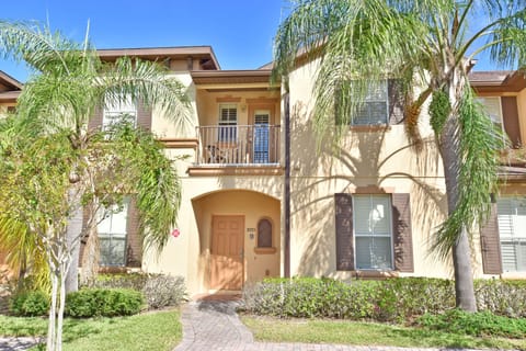 Front of townhome showing balcony