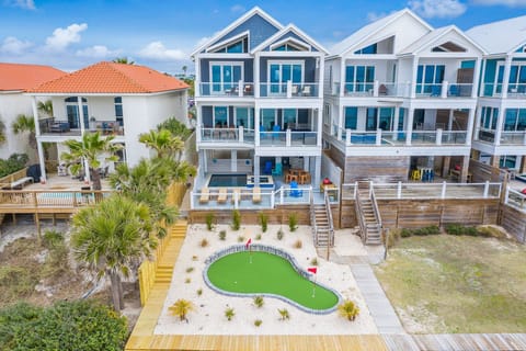 Sun Daze is a 6 Bedroom, 6 Full/2 Half Bathroom Beachfront Vacation Home