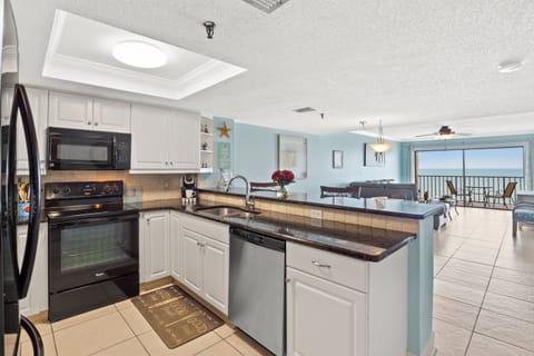 Updated kitchen has everything you need to make amazing family meals. 