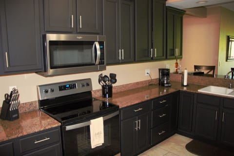 Plenty of space to cook for your family