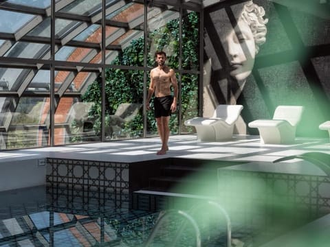 Indoor pool, sun loungers, lifeguards on site