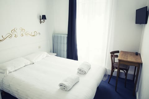 Standard Double Room | Desk, blackout drapes, soundproofing, cribs/infant beds