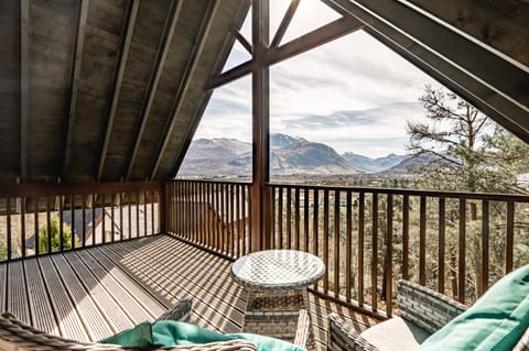 Superior Double Room, 1 King Bed, Balcony | 1 bedroom, premium bedding, individually decorated