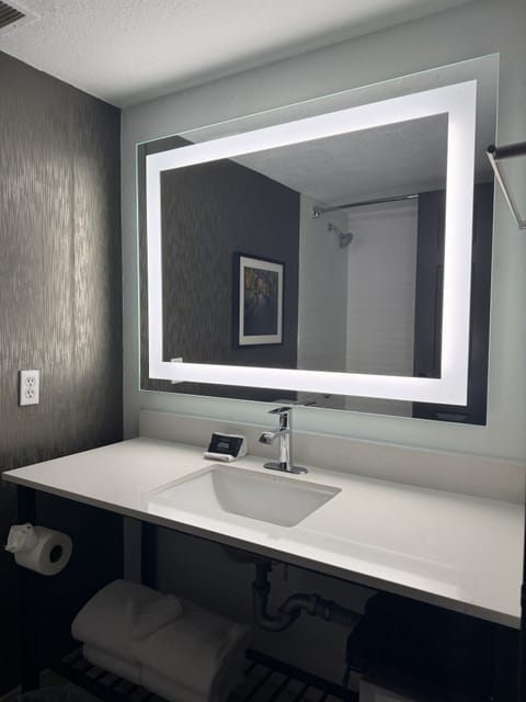 Free toiletries, hair dryer, towels