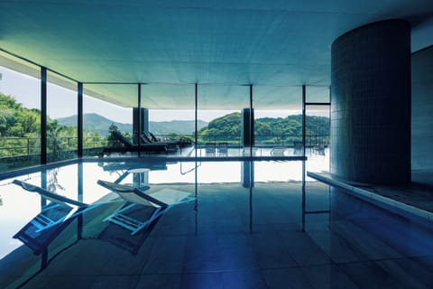 Sauna, steam room