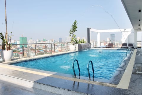 Rooftop pool