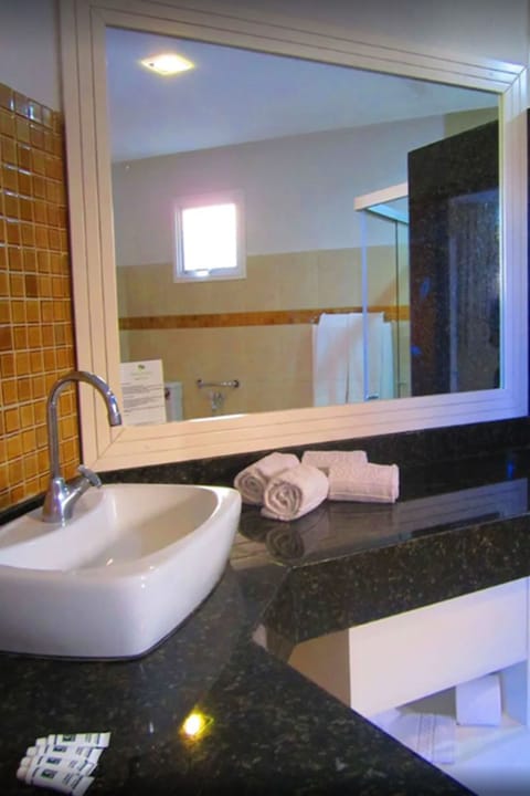 Apartment | Bathroom sink