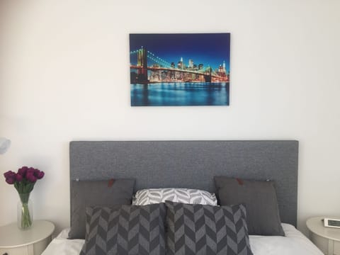 Superior Studio Suite, 1 Bedroom, Kitchen, Ground Floor | 1 bedroom, premium bedding, desk, laptop workspace