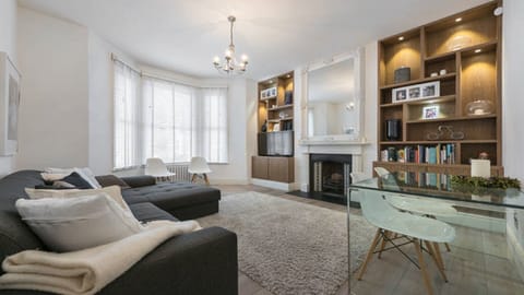 Architecturally-designed reception area like this, you may not want to leave!
