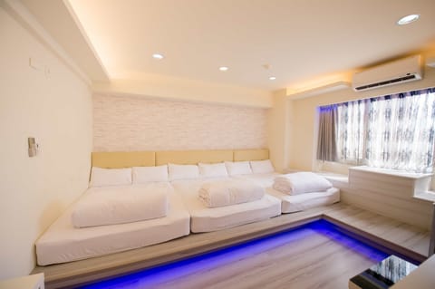 Comfort Apartment, Multiple Beds, Accessible | Blackout drapes, free WiFi
