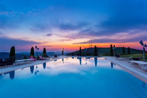 Seasonal outdoor pool