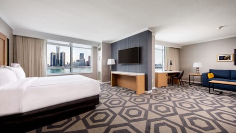 FORUM TOWER , JUNIOR SUITE KING | Premium bedding, pillowtop beds, in-room safe, desk