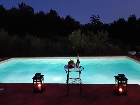 Seasonal outdoor pool, pool umbrellas, sun loungers