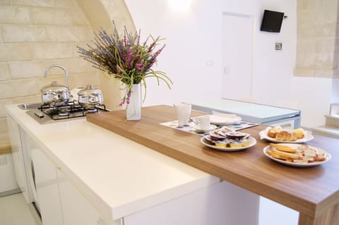 Design Suite, Kitchen | Private kitchen | Fridge, coffee/tea maker, electric kettle