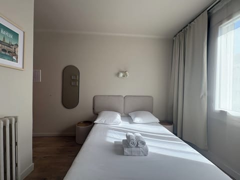 Desk, blackout drapes, free WiFi, bed sheets