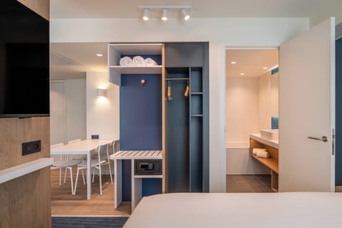 Hypo-allergenic bedding, pillowtop beds, minibar, in-room safe