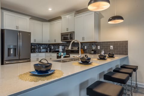 Breakfast bar - 5bar stools