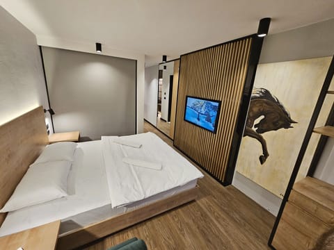 Premium Double Room | Individually decorated, individually furnished, desk, laptop workspace