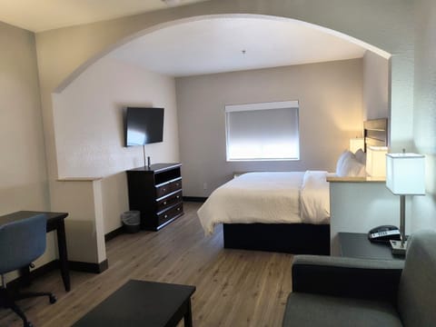 Pillowtop beds, iron/ironing board, WiFi (free), alarm clocks