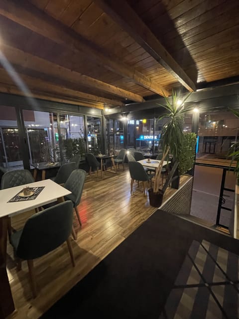 Breakfast, lunch, dinner served; local and international cuisine 