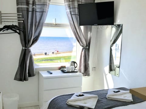 Double Room, Ensuite, Sea View