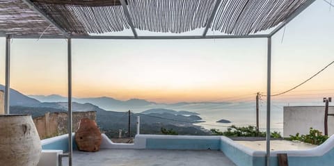 The rooftop lounge offers great sea views and a fantastic sunset with privacy