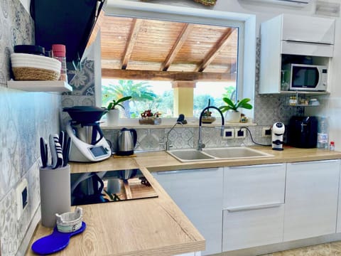 ClickSardegna Alghero Mediterranea per 10 persone con piscina uso esclusivo 