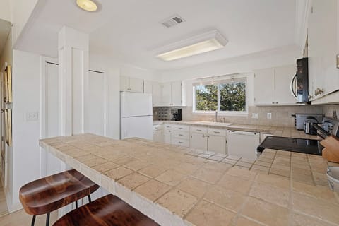 Mockingbird Lane - Miramar Beach - Kitchen