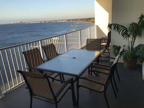 Big deck with outdoor dining overlooking Big Bay