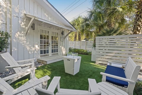 Private Courtyard
Located near downtown Fairhope