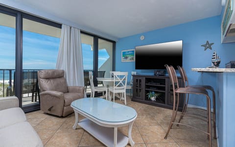 Island Winds East 204 Gulf Shores, Alabama, beach front, 1 bedroom condominium