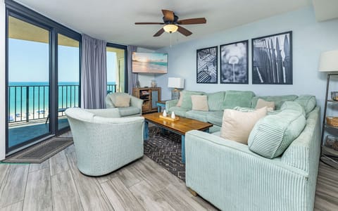 Phoenix East 711, Orange Beach, Alabama, beach front, 3 bedroom condominium on the 7th floor