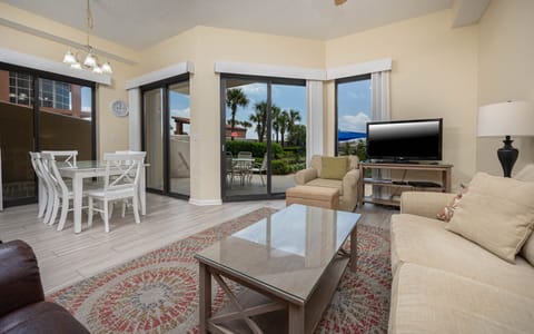 Phoenix East 2 2005, Orange Beach, Alabama, beach front, 3 bedroom condominium on the ground floor