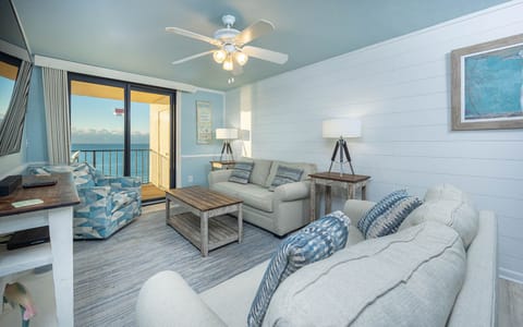 Phoenix I 1075, Orange Beach, Alabama, beach front, 2 bedroom condominium on the 7th floor