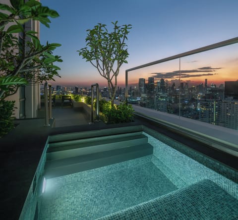 LEGENDARY SUITE, 1 King Size Bed, Club Millésime Access | Terrace/patio