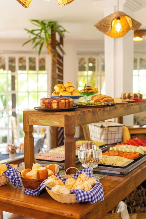 Free daily full breakfast