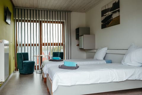 Basic Twin Room | Blackout drapes, soundproofing, bed sheets