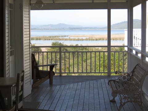 Twin Room (Vintage) | Balcony view