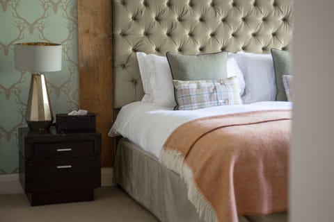 Comfort Room | Egyptian cotton sheets, premium bedding, down comforters