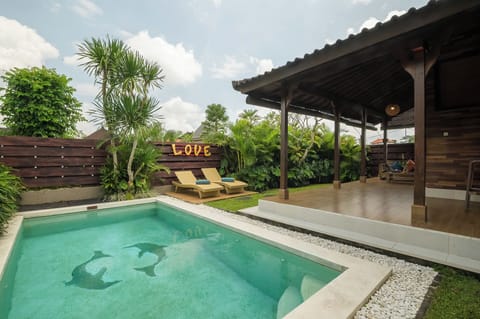Private pool