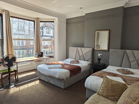 Family Room, 1 Bedroom, Non Smoking, Shared Bathroom | Desk, iron/ironing board, WiFi