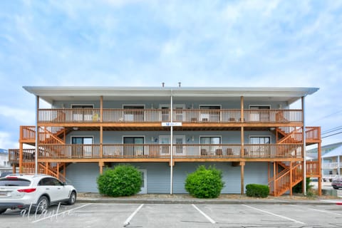 Our building. Unit 2 is on the 2nd floor on the right. The beach is to the left.
