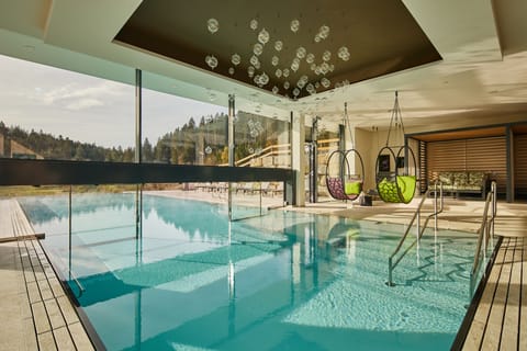 Infinity pool