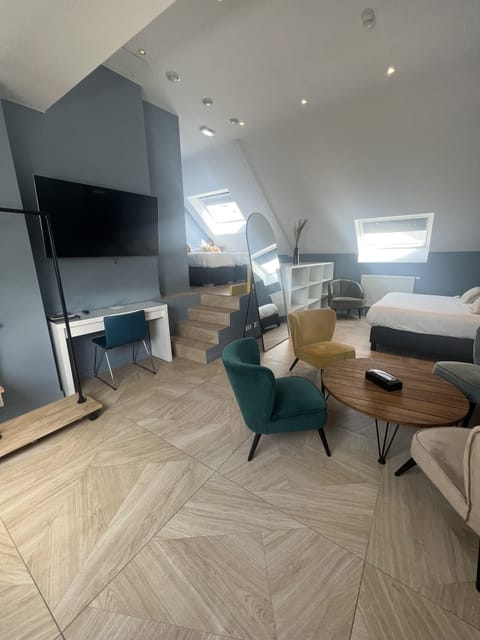 Quadruple Room | Premium bedding, individually decorated, individually furnished, desk