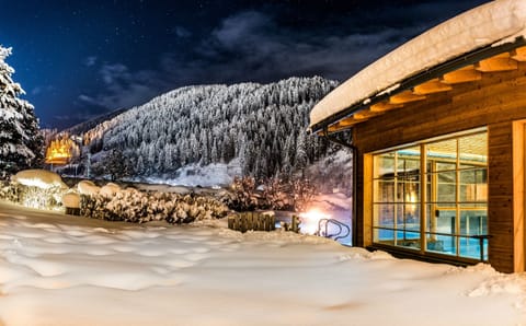 Indoor pool, outdoor pool, sun loungers