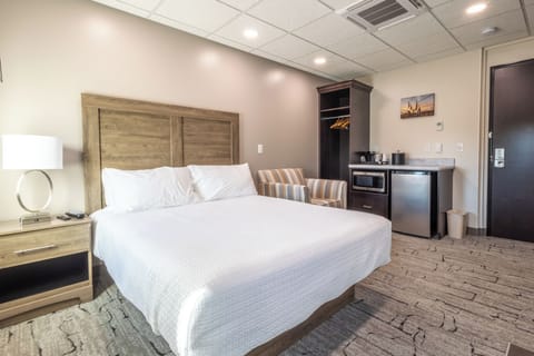 Single Room | Iron/ironing board, free WiFi, bed sheets
